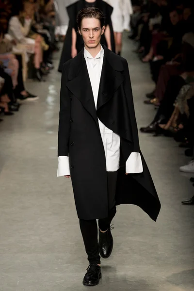 Look 67